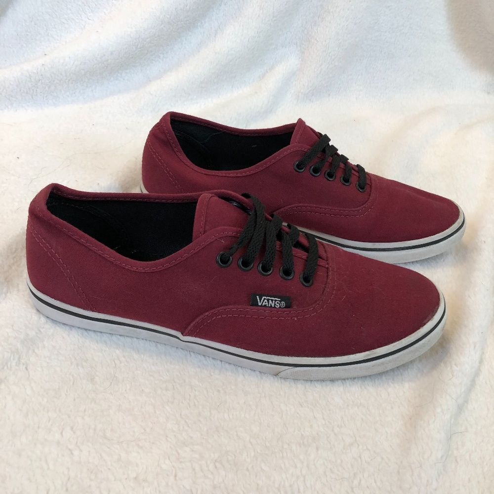 Vans authentic Burgundy